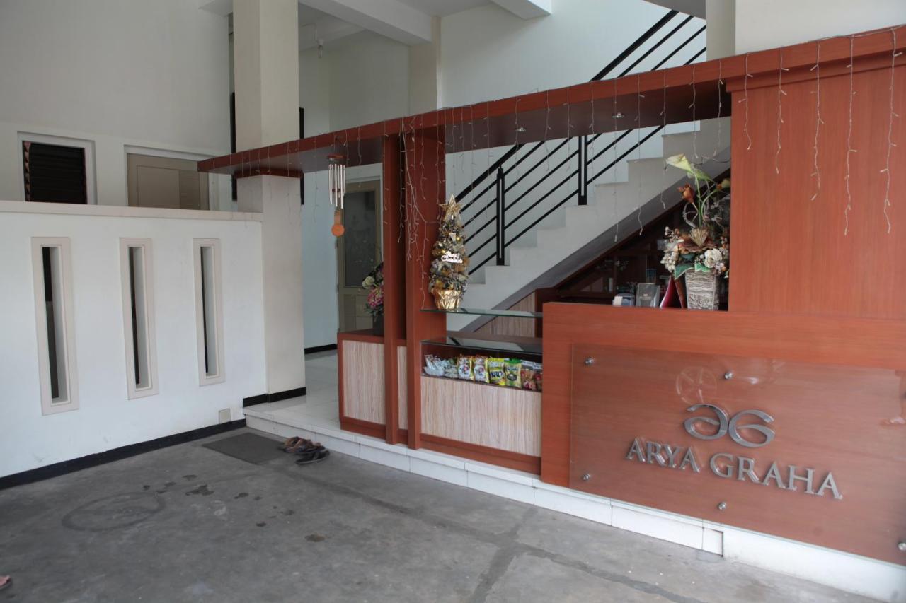 Arya Graha Semarang Hotel Exterior photo